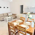 Pacsirta Apartmanhaz * Eger