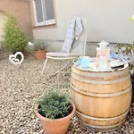 Pacsirta Apartmanhaz Lägenhet Eger