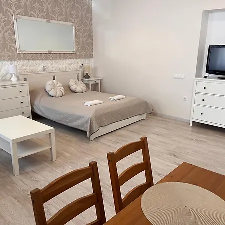 Pacsirta Apartman *