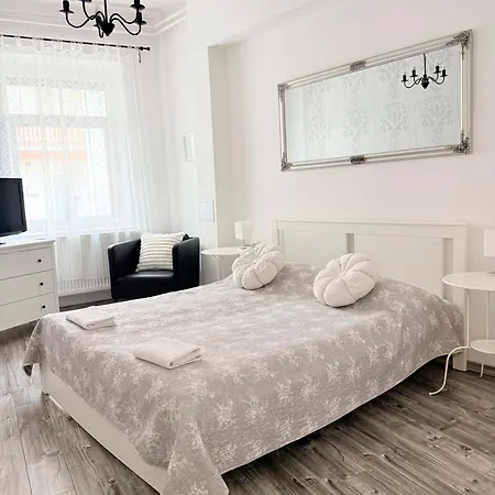 Pacsirta Apartmanhaz Daire