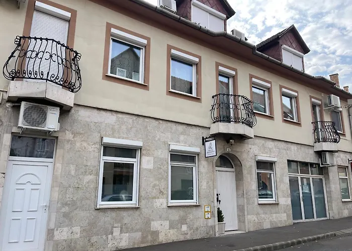 Appartement Pacsirta Apartmanhaz Eger