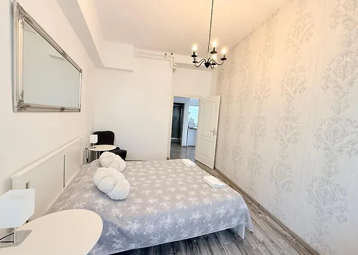 Pacsirta Apartmanhaz Apartament Eger