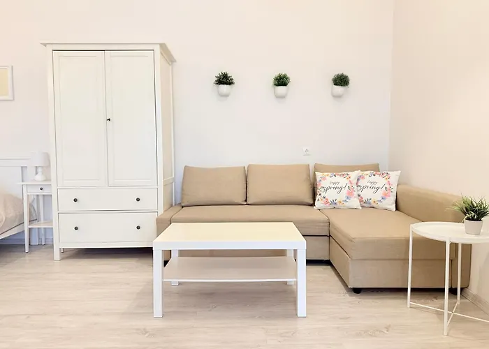 Pacsirta Apartmanhaz Apartament *