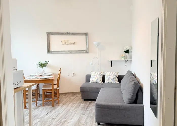 Pacsirta Apartmanhaz Apartament *