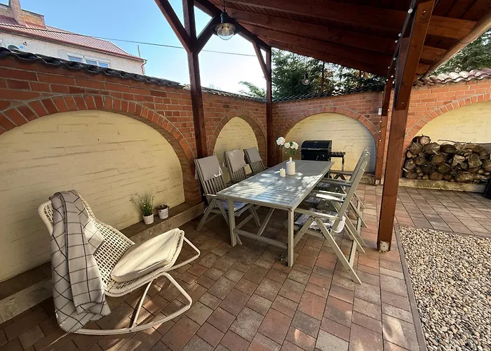 Apartament Pacsirta Apartmanhaz Eger