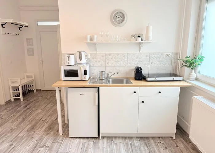 Pacsirta Apartmanhaz *